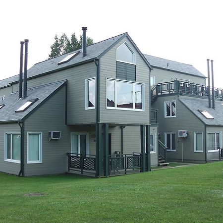 Holiday Villa Resorts At Mont Ste Anne Beaupré Eksteriør bilde