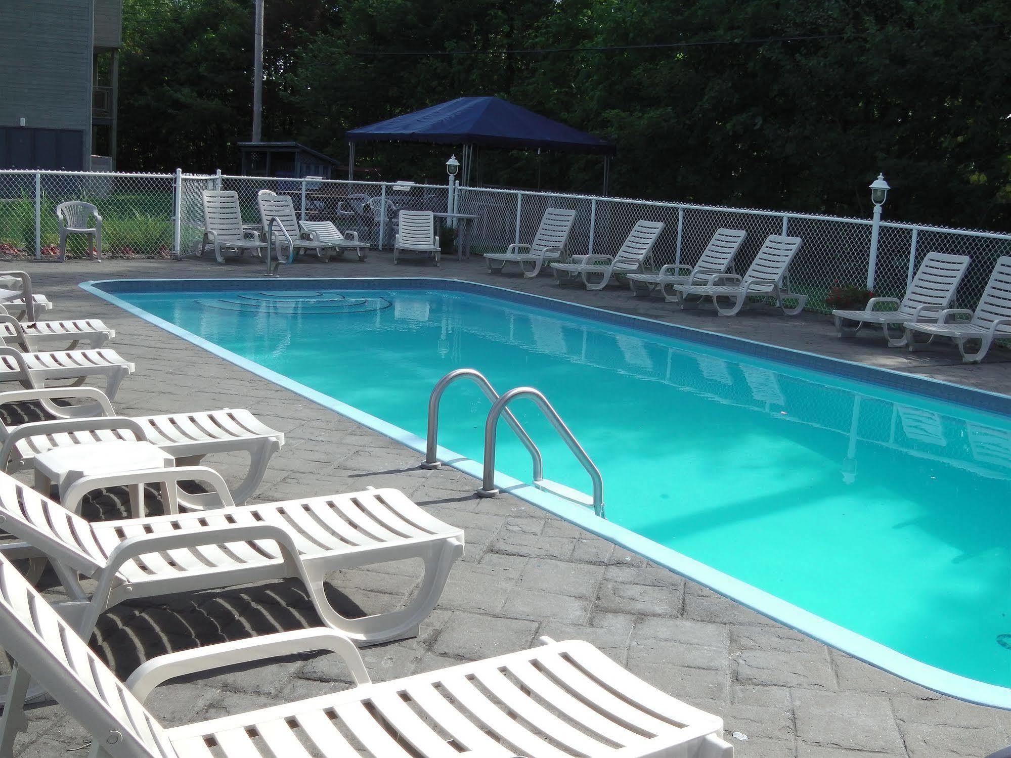 Holiday Villa Resorts At Mont Ste Anne Beaupré Eksteriør bilde