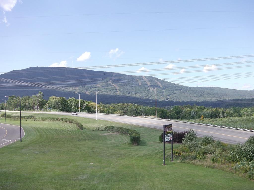 Holiday Villa Resorts At Mont Ste Anne Beaupré Eksteriør bilde